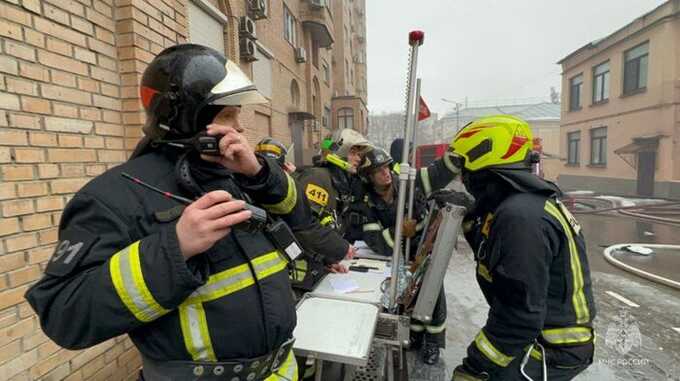 Появилось видео пожара в ресторане «Тарас Бульба» в центре Москвы